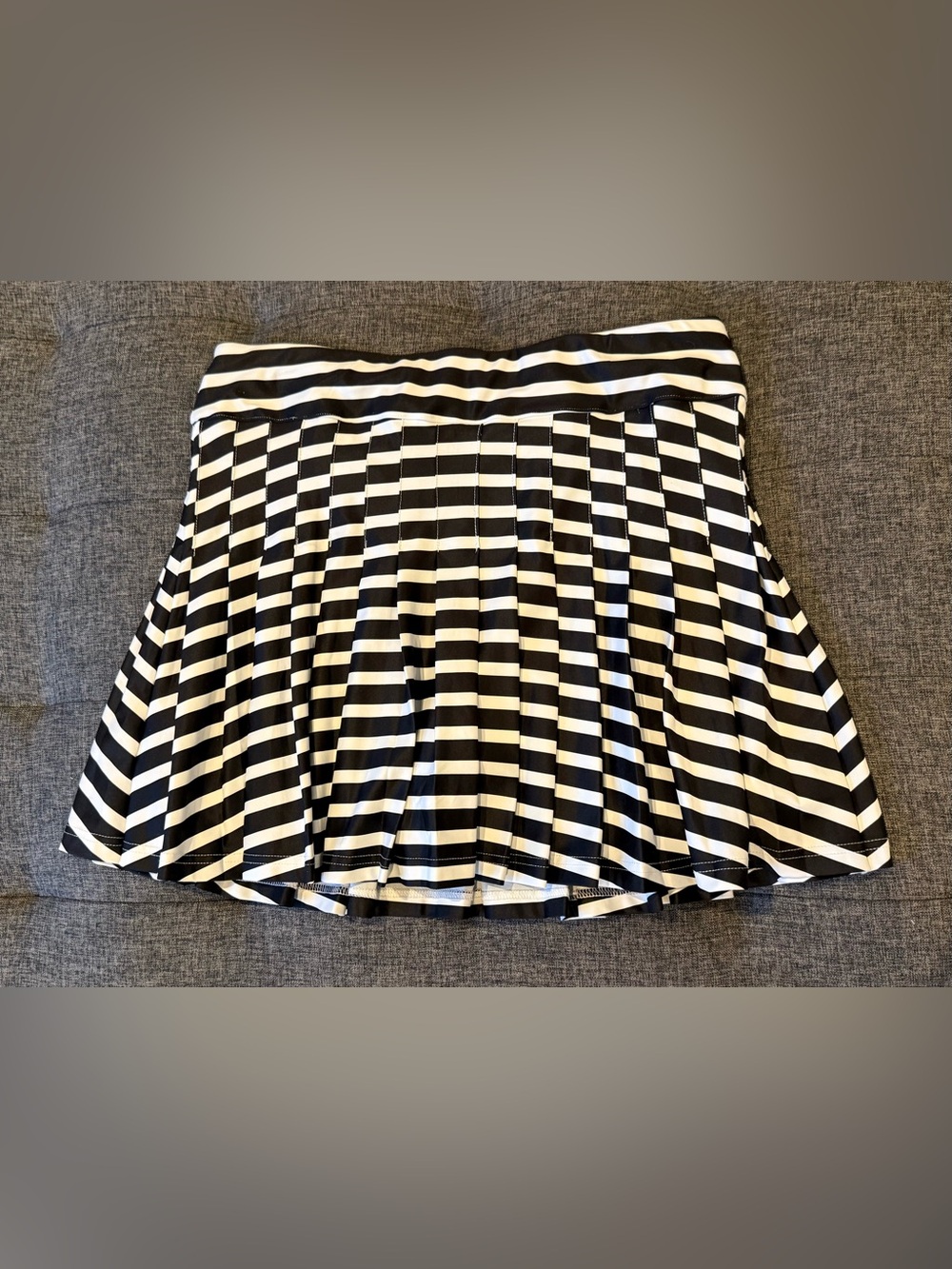 Smith & Quinn Black and White Striped Pleated Mini Skirt with shorts - Picture 2 of 7